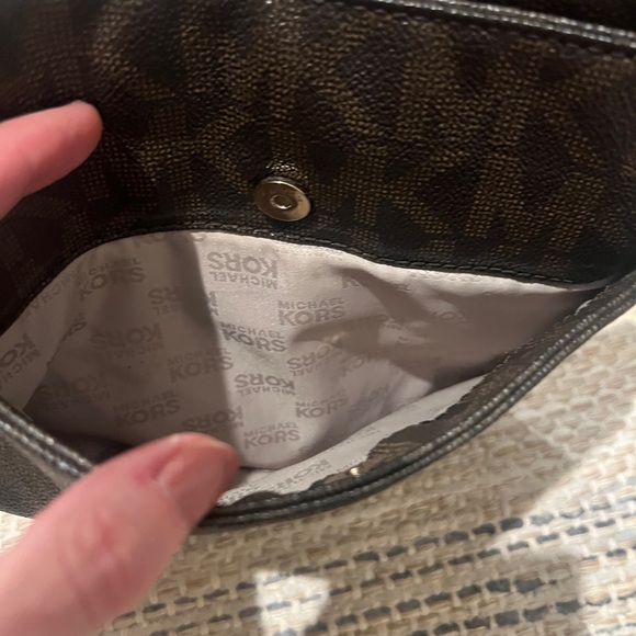 Michael Kors Small Crossbody Bucket Bag Purse Fringe Tassel - Picture 7 of 8